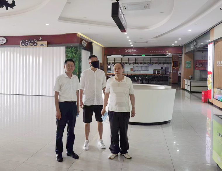 20220622川高公司監(jiān)事會工作委員會委員陳小東到渝蓉高速檢查指導(dǎo)工作_副本.jpg
